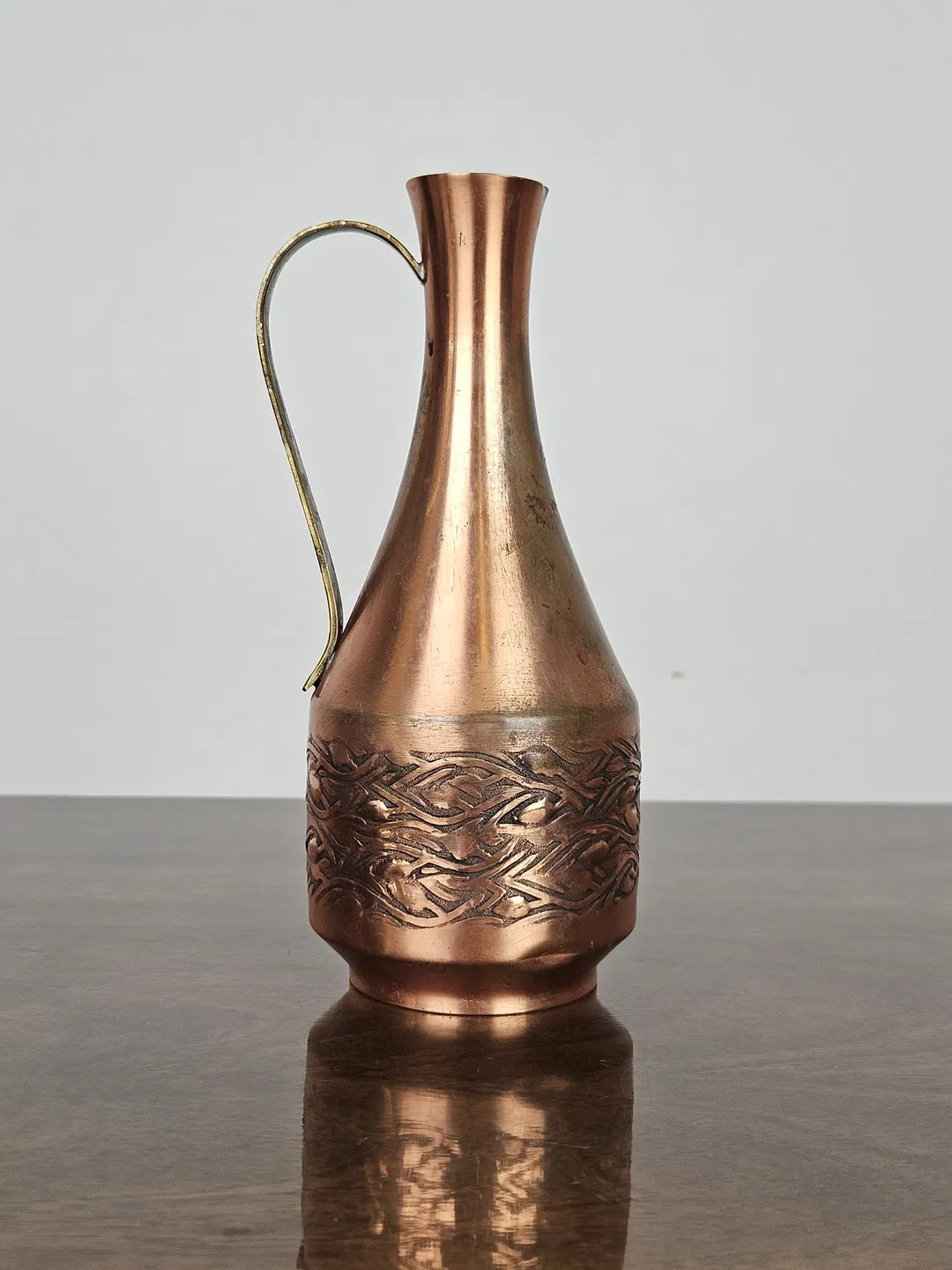 Dekorativer Krug aus Messing - Höhe ca. 19 cm  - Bild 1