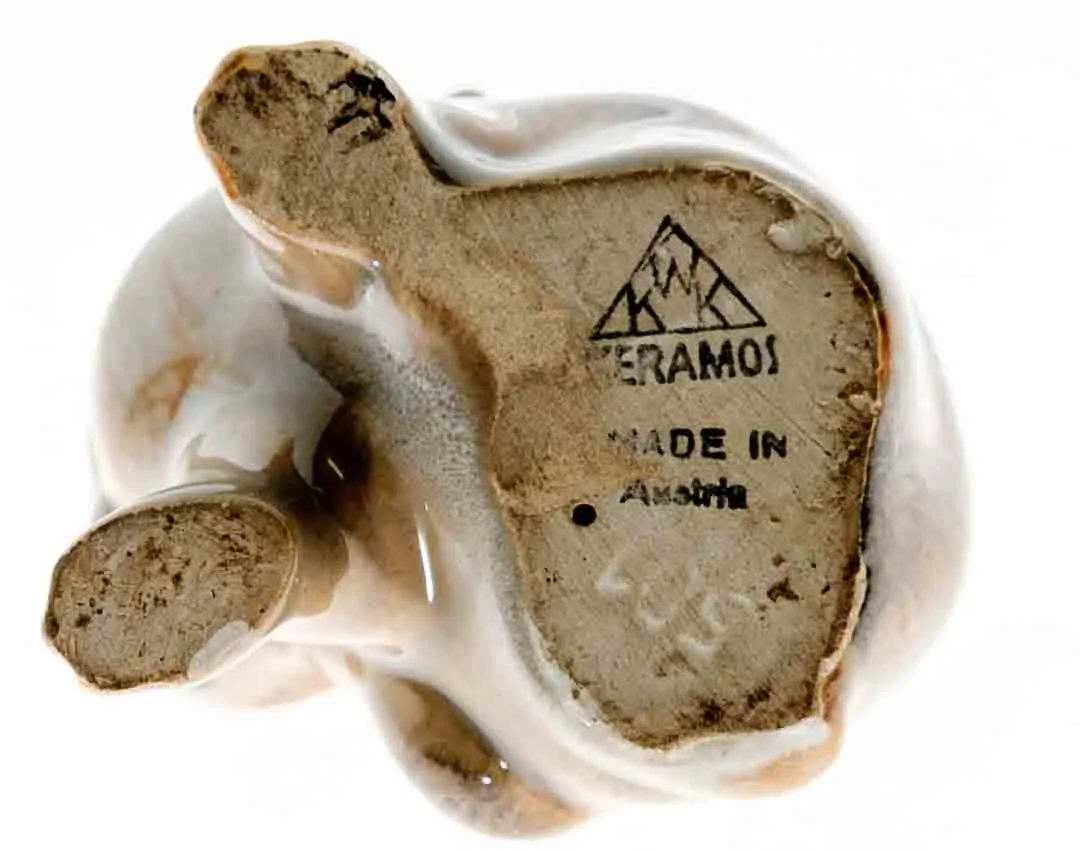 Eduard Klablena für Keramos Wien – Porzellanfigur "Haserl kratzend", No. 501, handbemalt, ca. 5,5 cm, Österreich – Bild 3