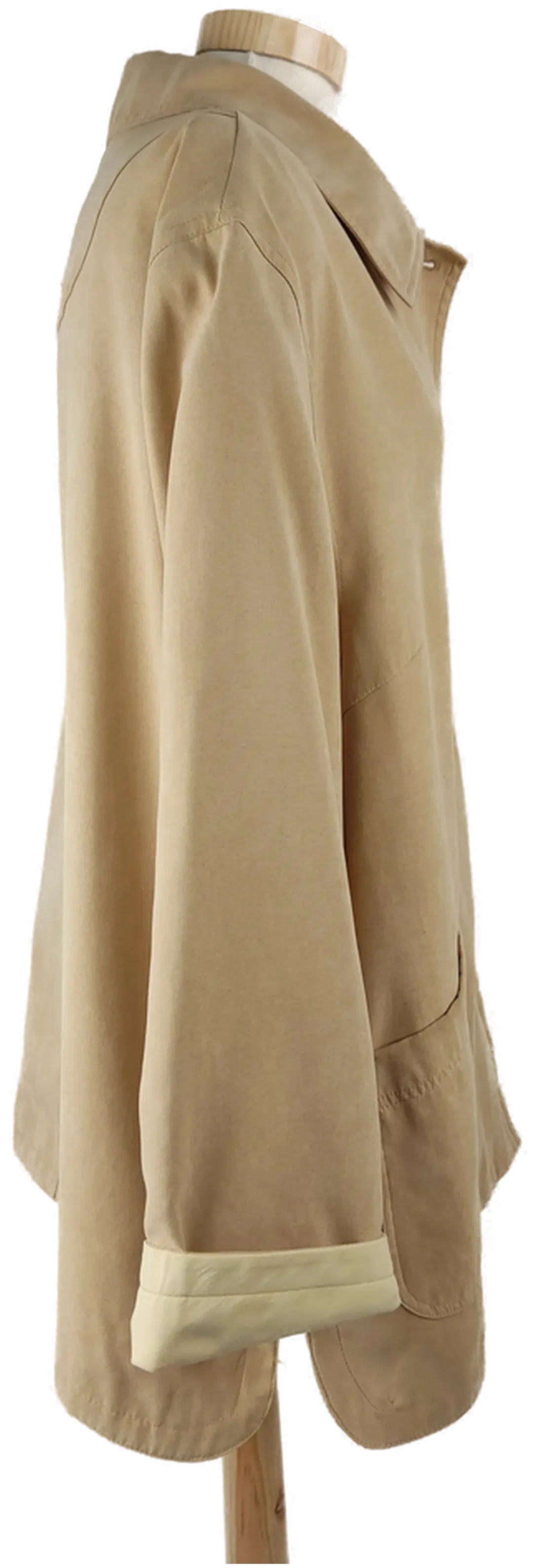 Jacke langarm mit Kragen, sandfarben mit Taschen, Größe 46 – Bild 2