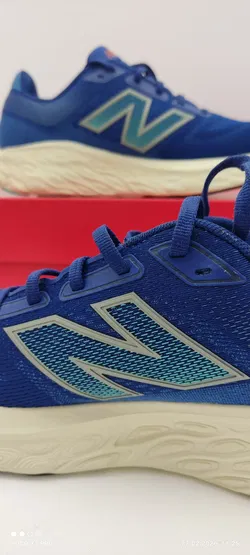 New Balance Fresh Foam X 880 Laufschuh für Herren, Grösse 43 - Bild 4