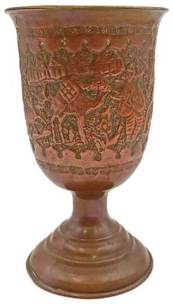 Antiker Kupferkelch mit Relief-Gravur – Vorschau 4