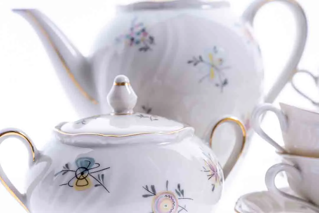 Winterlinger Feinporzellan/keramik Kaffee/Teeset 5 Tassen mit Unterteller 1 Milchkanne 1 Kaffee/Teekanne 1 Zuckerdose – Bild 4