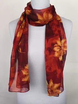 leichter Sommerschal mit Blumenmotiv – Vorschau 2