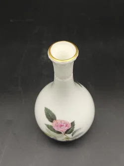 Kleine Blumenvase der Marke Wedgwood 