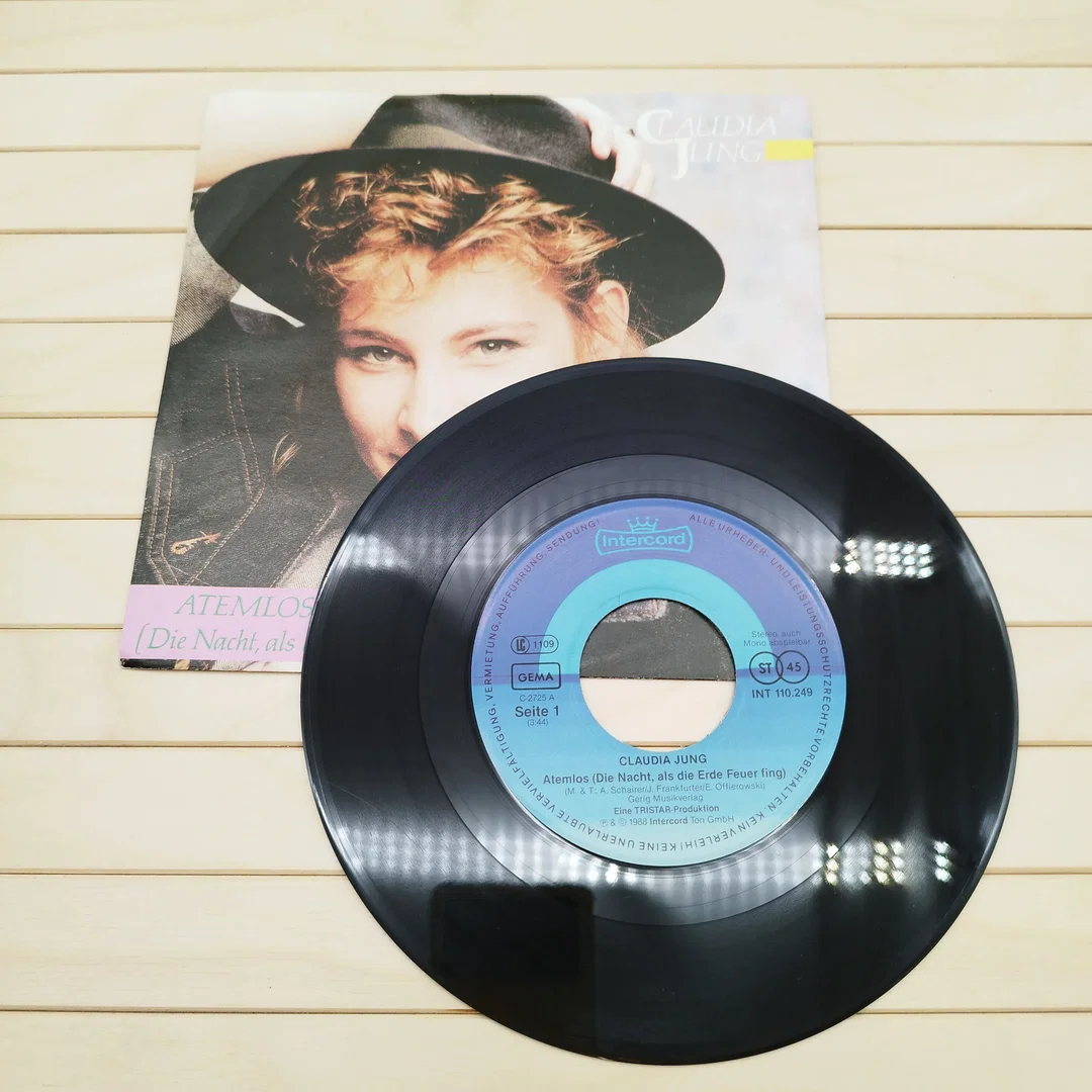 Claudia Jung, Atemlos (Die Nacht als die Erde Feuer fing), Vinyl Single  – Bild 2
