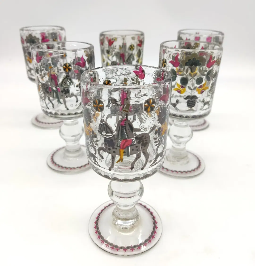 Handgemachte Weingläser mit dekorativem Motiv - 6 Stk. - Bild 1