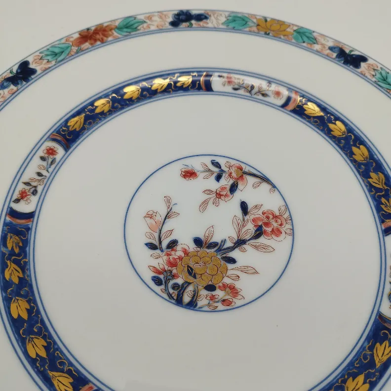 Eleganter Platzteller/Dekoteller A. Raynaud & C – Porzellan mit Charmanten Schönheitsfehlern, Einzelstück – Bild 3