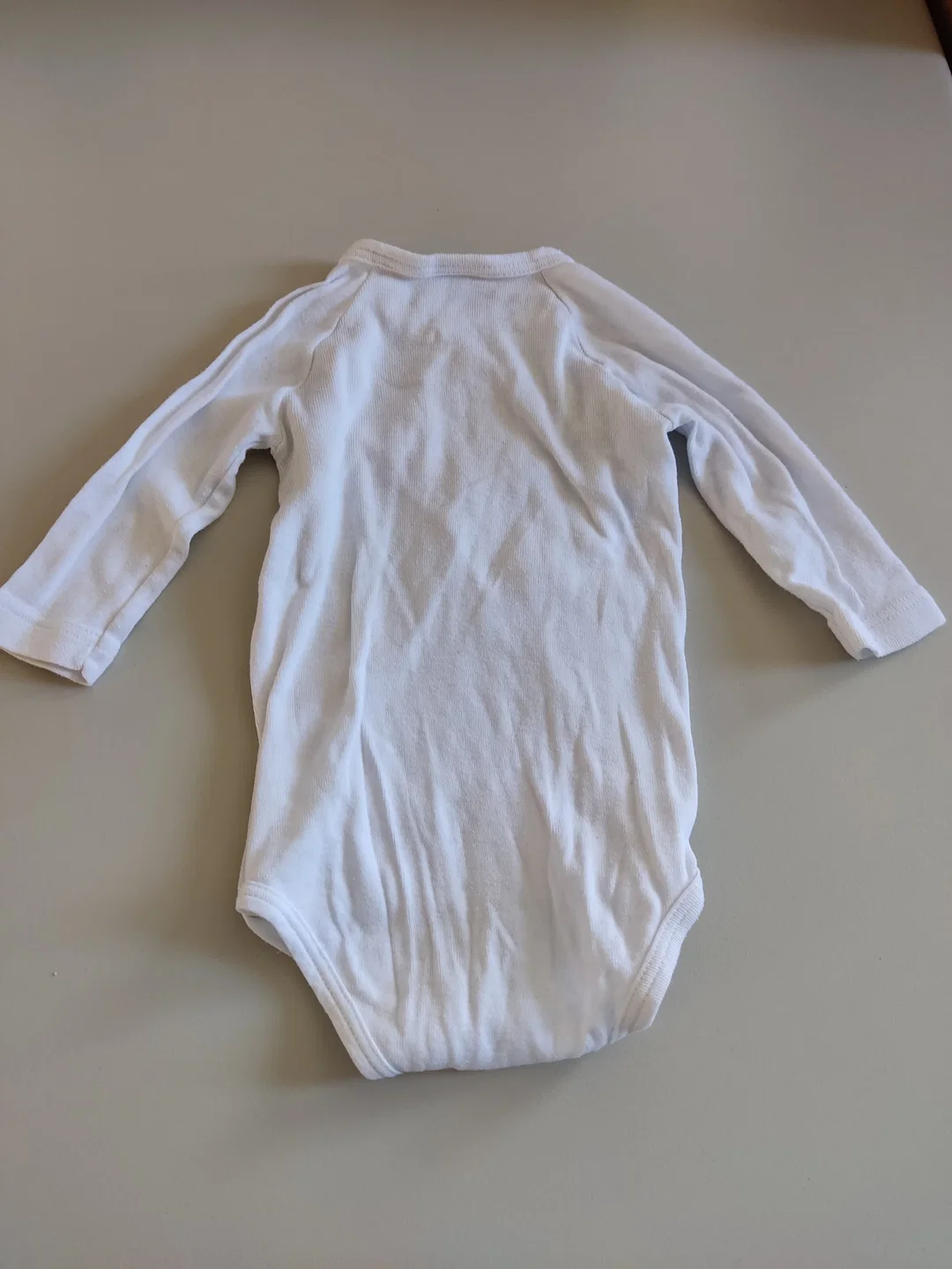 Sanetta Baby Body, langarm, V-Ausschnitt, weiß, Größe 62 – Bild 3