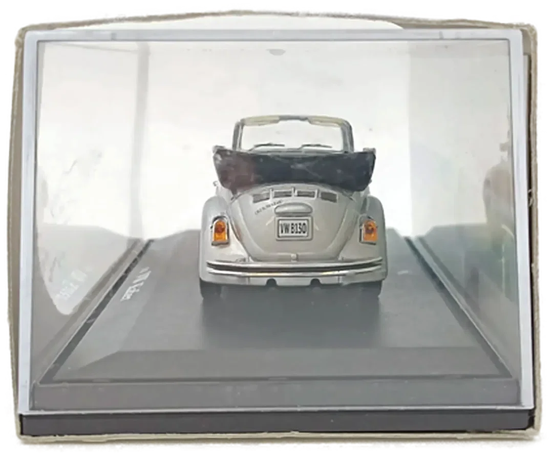Die-Cast-Metal American-Mint-Premium-Edition: Modellauto VW Käfer 1303 Cabriolet, Maßstab 1:43 – Bild 3