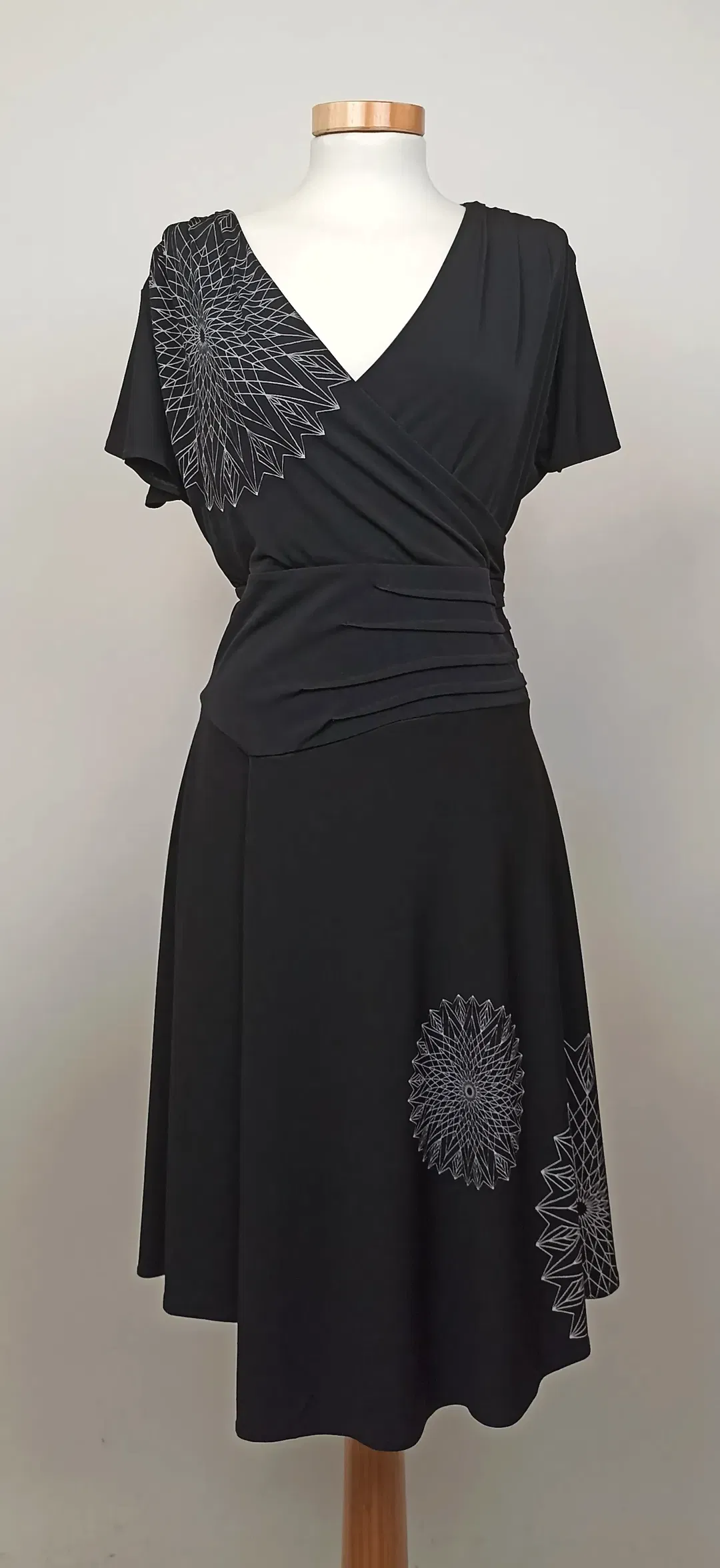 Desigual Midikleid schwarz Gr. XL - Bild 4