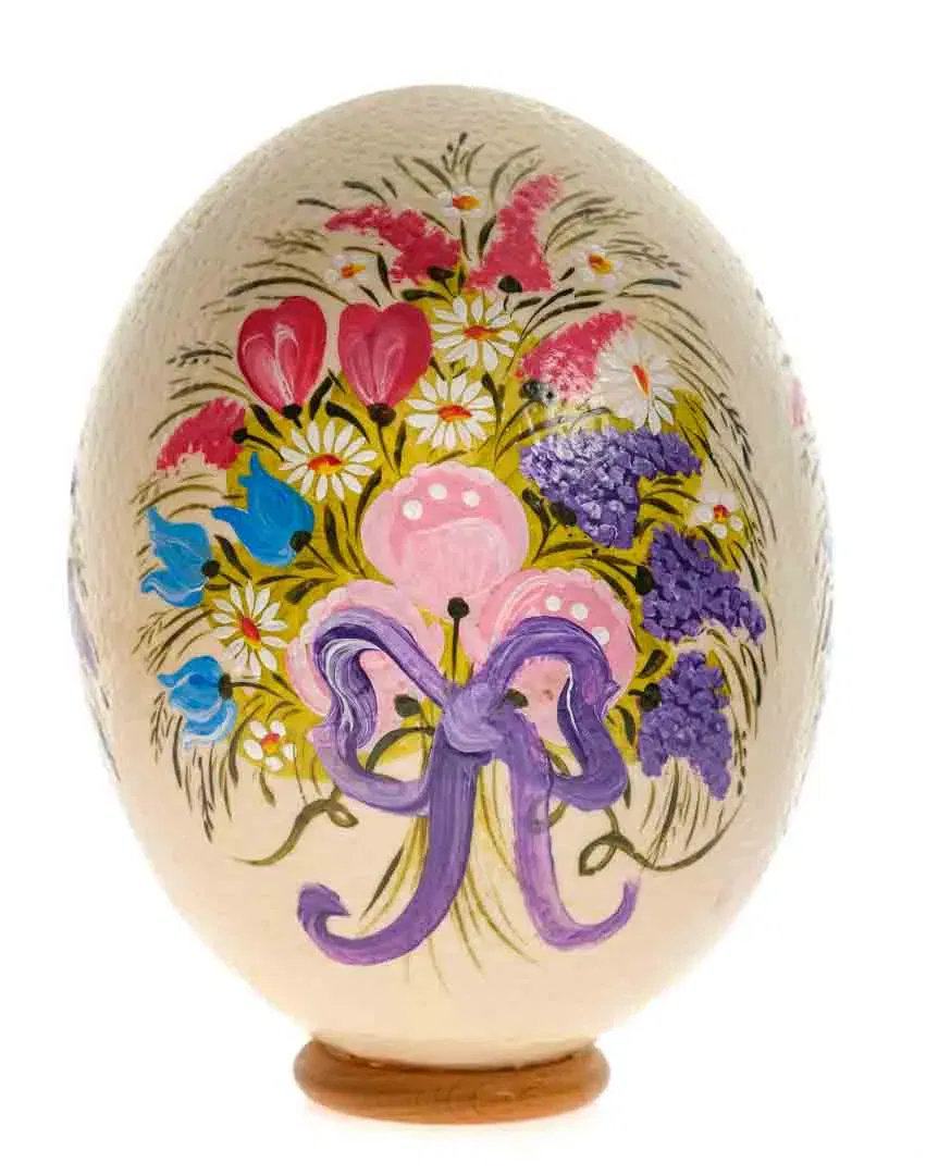Straußenei handbemalt auf Holzsockel, florales Dekor, ca. 17 cm - Bild 1