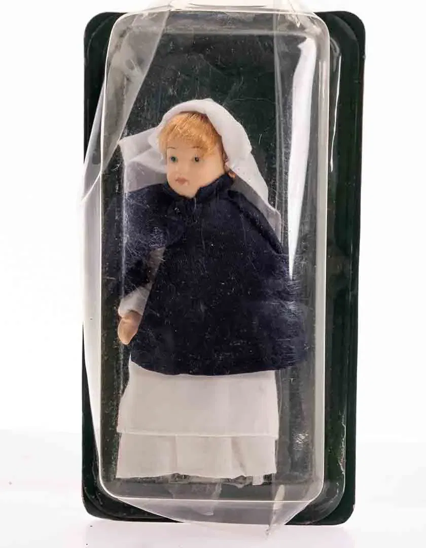  DE AGOSTINI Sammlerpuppe / Porzellanpuppe, Höhe 15cm - Bild 4