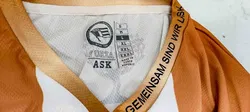 LASK Trikot Gold-Edition – mit zahlreichen Original-Unterschriften – Gr. L - Bild 2