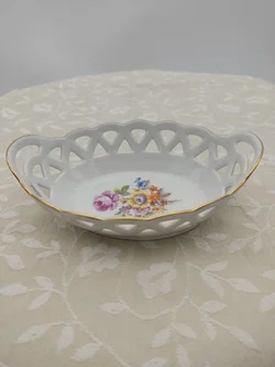 Durchbruchschale mit Blumenmotiv und Golddekor 'Fine China' | Thüringer Lichte Porzellan - Bild 1