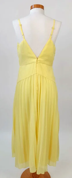 Asos Design Damen Plisseekleid gelb - Gr. 40 - Bild 3