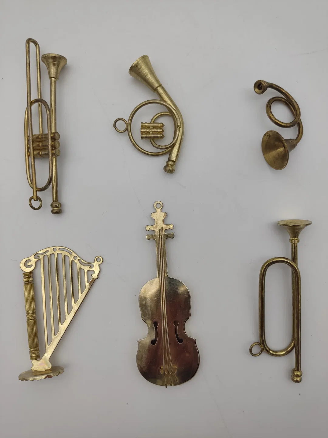 Miniatur-Musikinstrumente Metall Anhänger 6er-Set, Gold | Patina-Charme – Bild 2