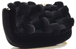 ONLY Samthandtasche schwarz mit geflochtenem Muster  - Bild 1