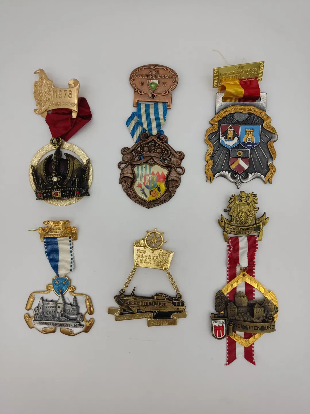 6x Vintage Wanderabzeichen - Bild 1