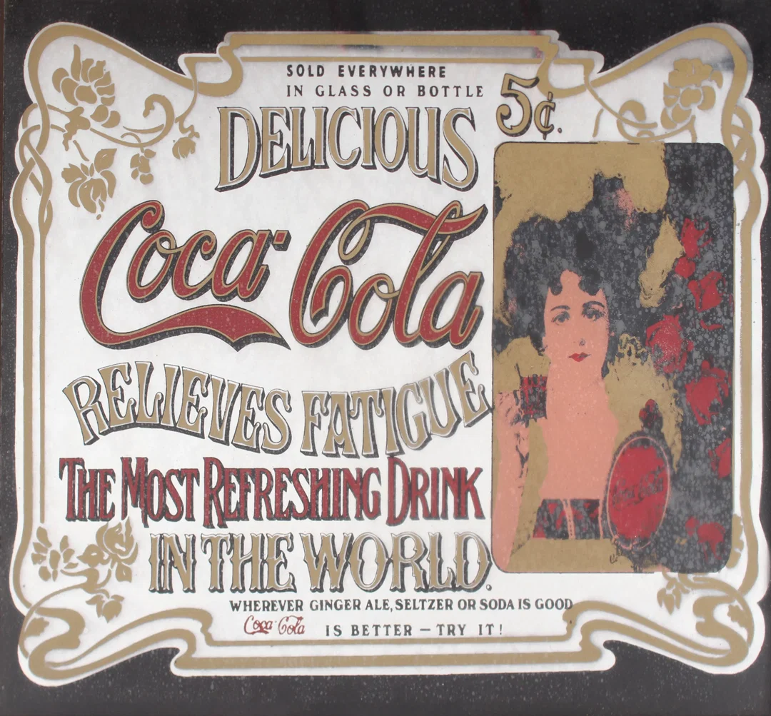 Coca-Cola Vintage Werbebild im Holzrahmen – Retro Deko – 23 × 17,5 cm – Bild 3