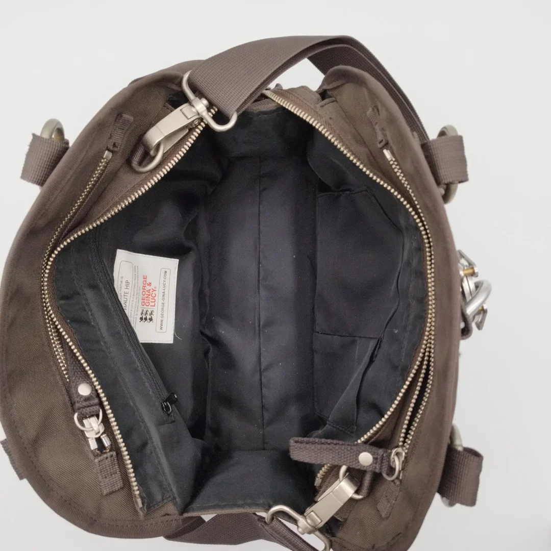 George Gina & Lucy Schultertasche Braun | Urbaner Retro-Charme – Bild 6