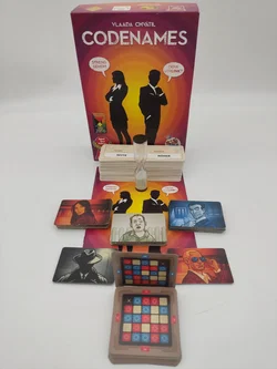 Brettspiel Codenames, 2–8 Spieler, ab 10 | Spiel des Jahres 2016 – Vorschau 2