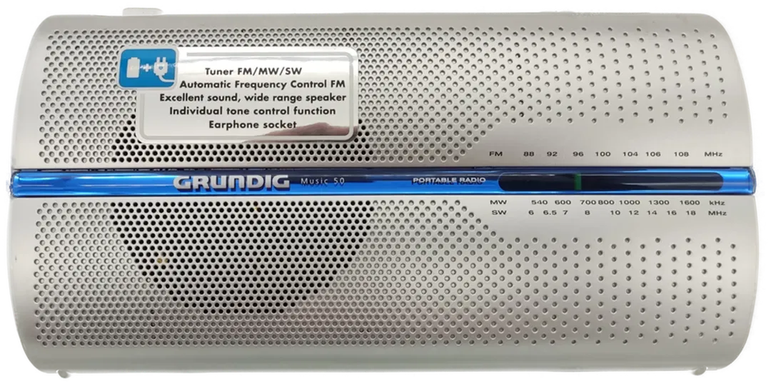 Grundig Musik 50 tragbares Radio mit Zubehör - Bild 4