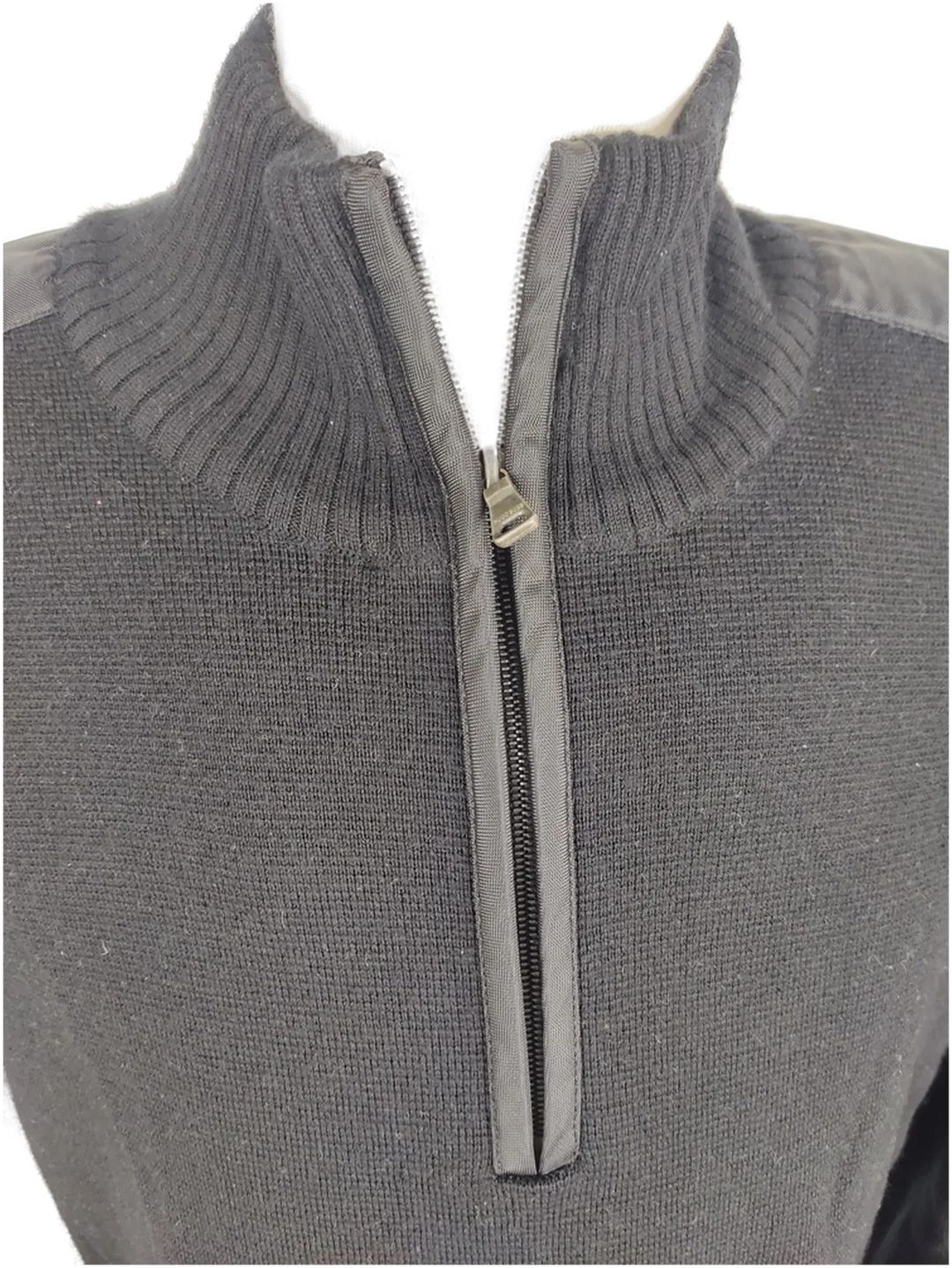 Pullover "Boss", langarm mit Stehkragen und Zipp, schwarz, Größe L – Bild 2