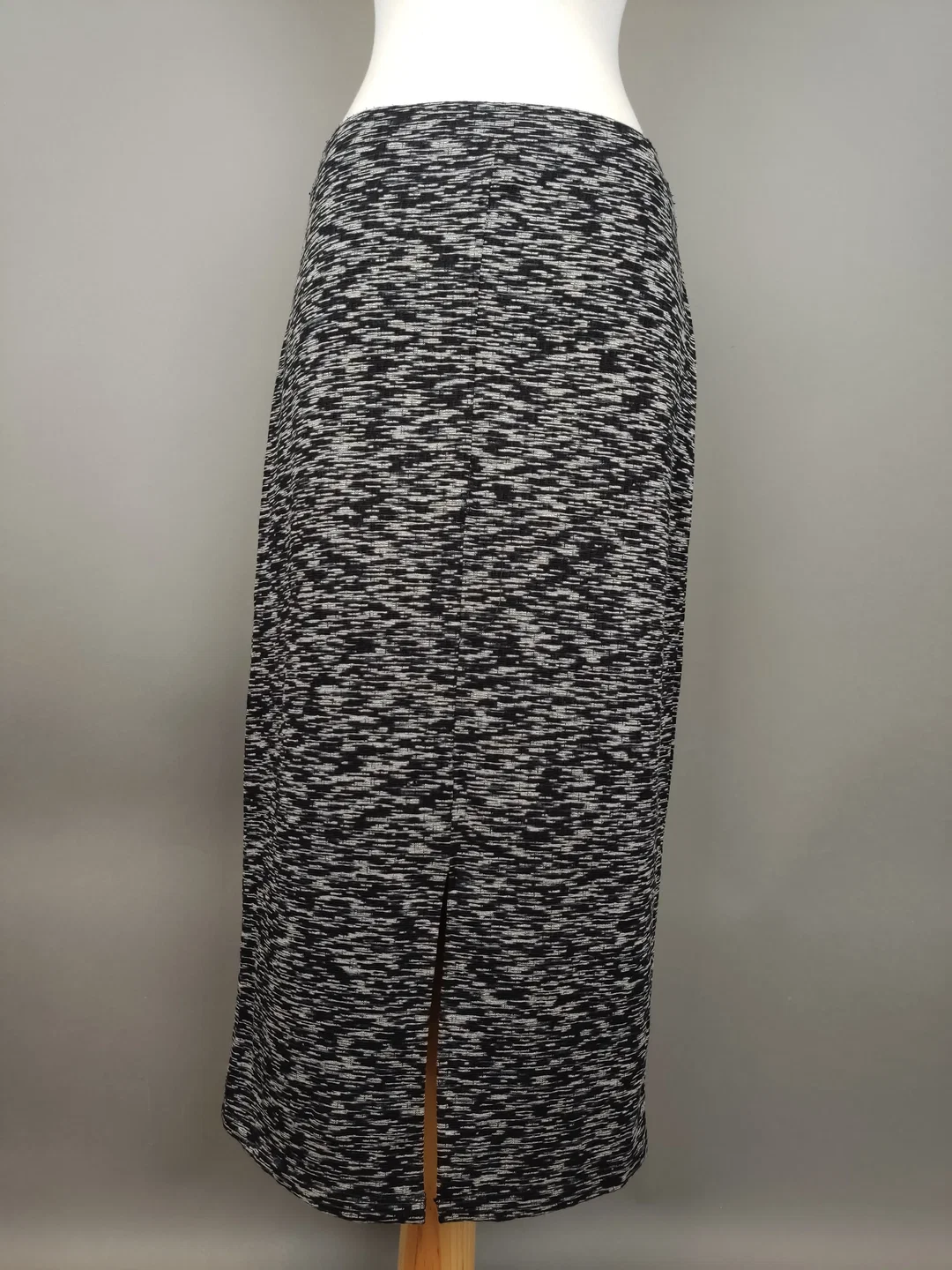 H&M Rock schwarz/weiß - M/38 – Bild 3