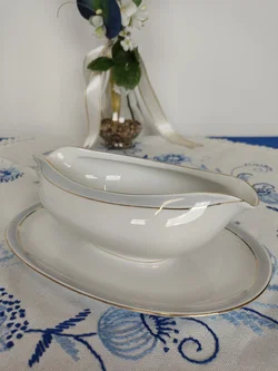 Porzellan-Sauciere KPM Krister mit Goldrand | Vintage-Schatz - Bild 7