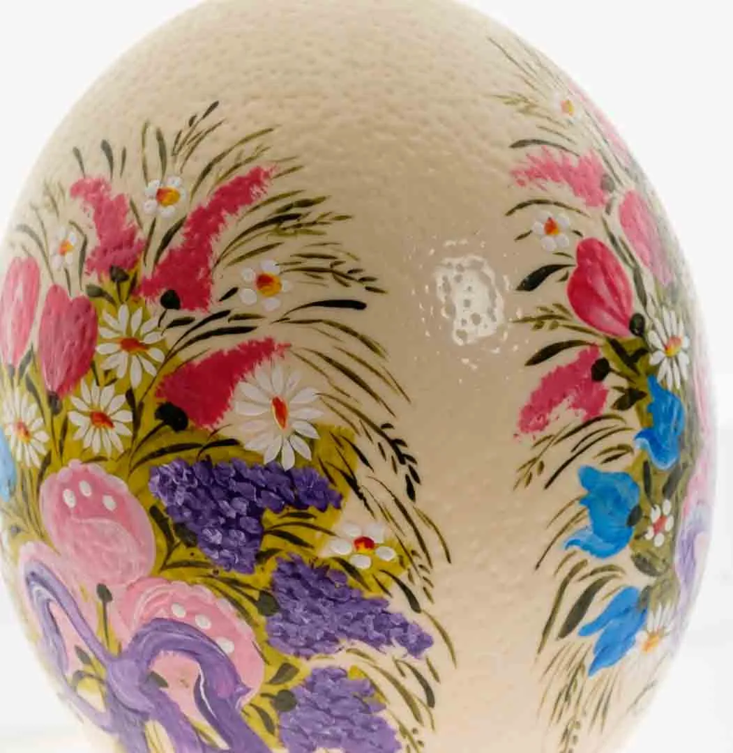 Straußenei handbemalt auf Holzsockel, florales Dekor, ca. 17 cm – Bild 3