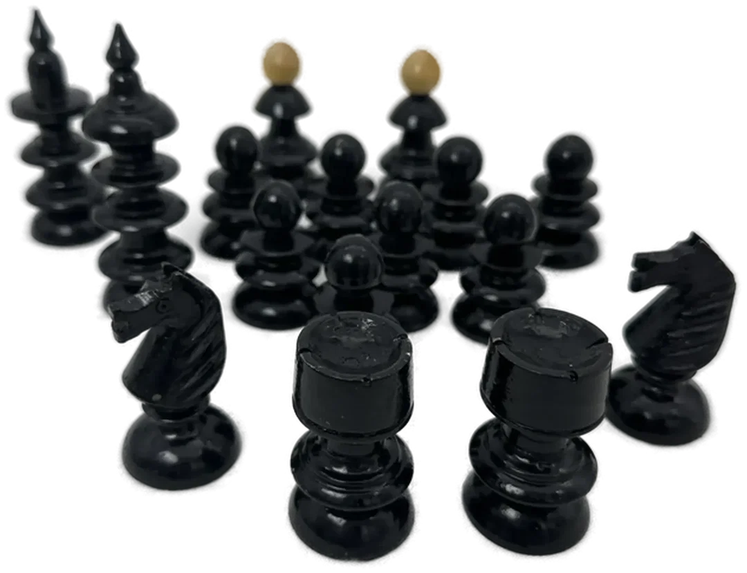 Schachfiguren aus Holz – Bild 2