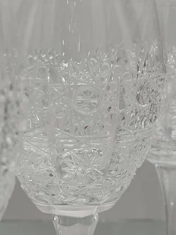 Kristall-Weingläser 4er-Set mit Schliffmuster | Tschechischer Vintage-Schatz - Bild 8