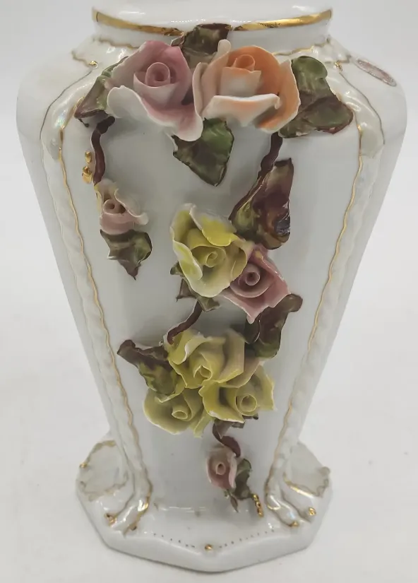 Stipo Deko Vase mit Rosen an den Seiten Porzellan / Keramik  – Bild 4