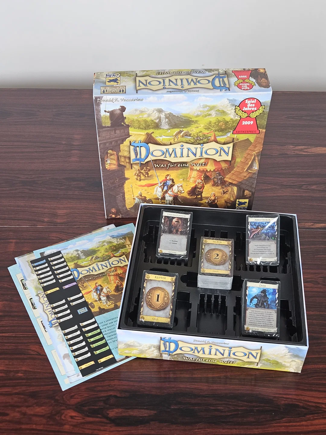DOMINION Was für eine Welt! - Das Basisspiel- Gesellschaftsspiel - Hans im Glück  – Bild 3
