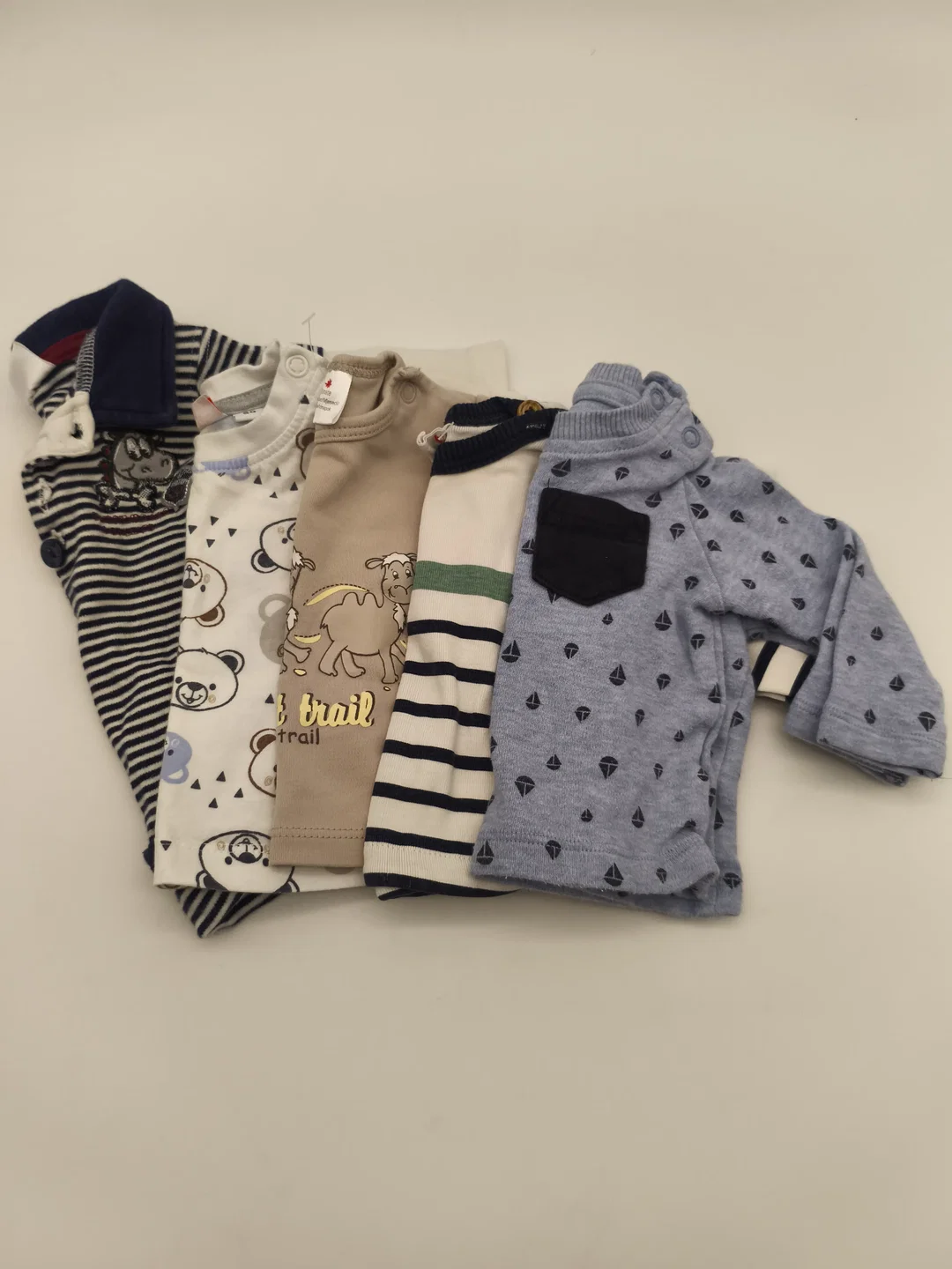 5 Stk. Baby- Oberteile, Gr. 50/56 – Bild 2