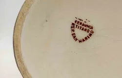 Elegante Porzellanvase mit Blumendekor -mit Motive: 