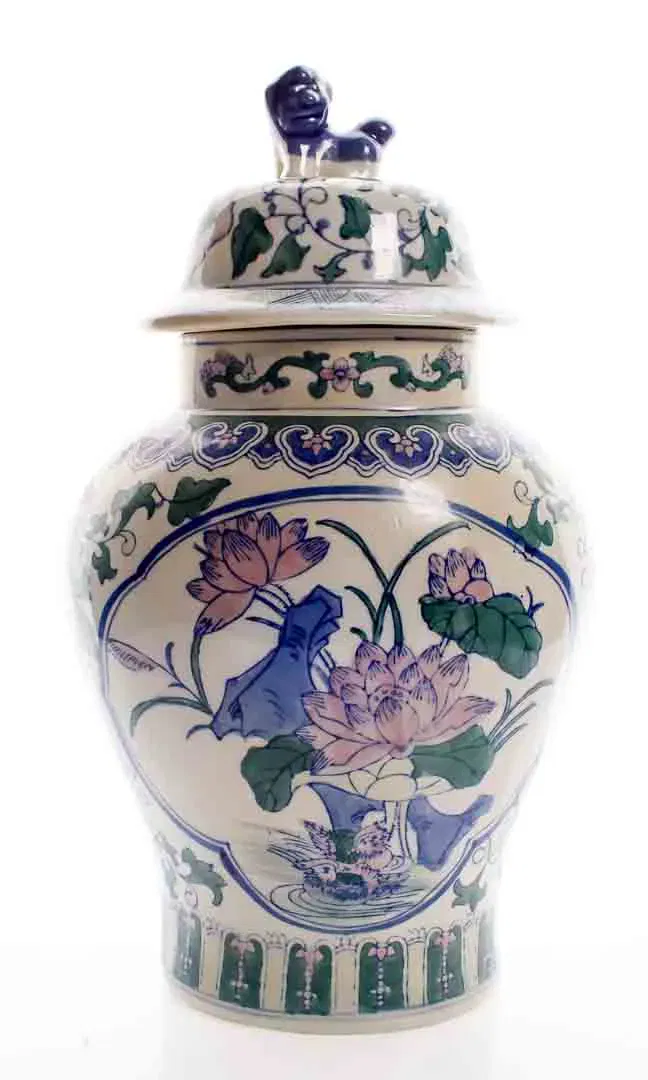 Chinesische Porzellanvase mit Deckel und Wächterlöwe – handbemalt, 35,5 cm - Bild 1