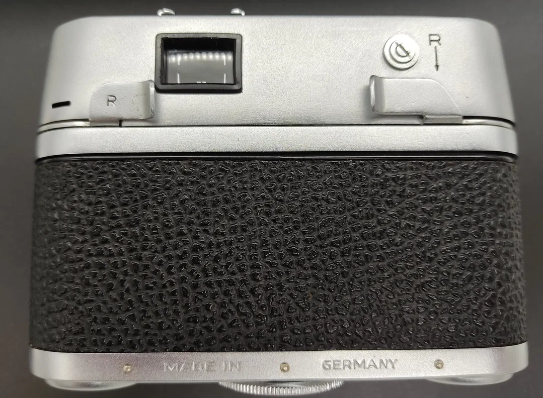 Braun Kamera Paxette I Electromatic mit Ledertasche – Bild 9