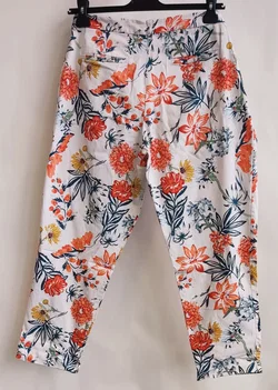 BODYFLIRT Sommerhose Damen, mehrfarbig mit Muster - Größe EU 44  - Bild 2