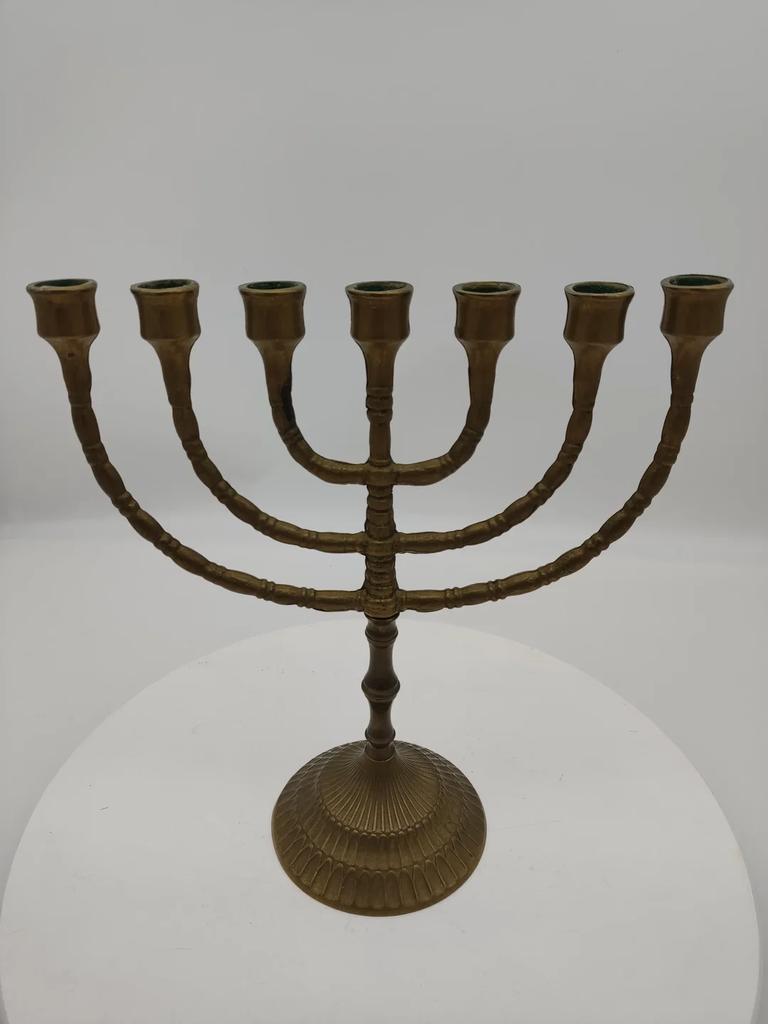 Menora-Kerzenständer aus Bronze, Breite 27cm, Höhe 29cm, Gewicht 1,026 kg - Bild 1
