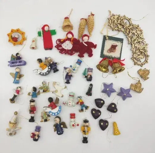 Vintage Weihnachtsbaum Figuren und Ornamente aus Holz  - Bild 4