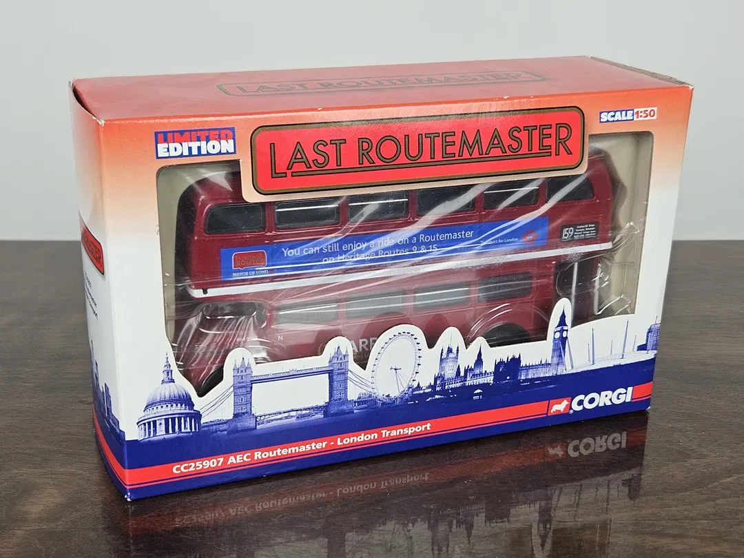 CORGI CC25907 AEC Routemaster Bus - London Transport  - Bild 1