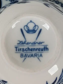 Blue Danube Untertasse und Bavaria Kaffetasse, mit Zwiebelmuster  | Zeitloser Porzellan-Schatz - Bild 9