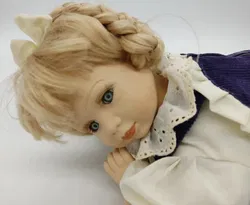 Puppe Porzellan H 501 Hochwertig Länge ca 44cm - Bild 2
