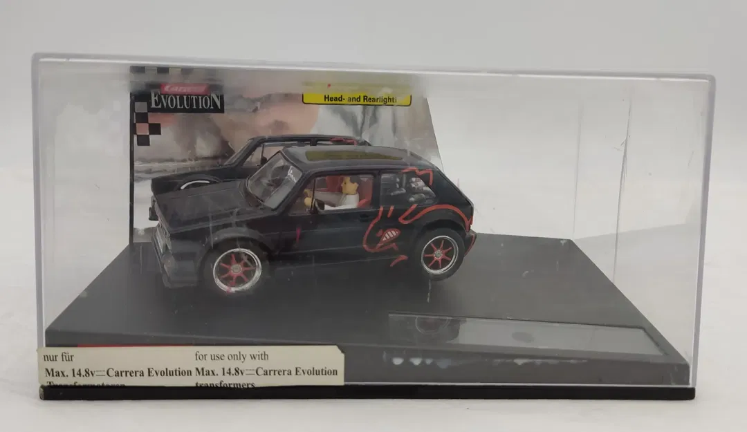 Carrera Evolution Rennbahn - VW Golf GTI - Bild 1