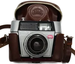 Braun Kamera Paxette I Electromatic mit Ledertasche - Bild 2