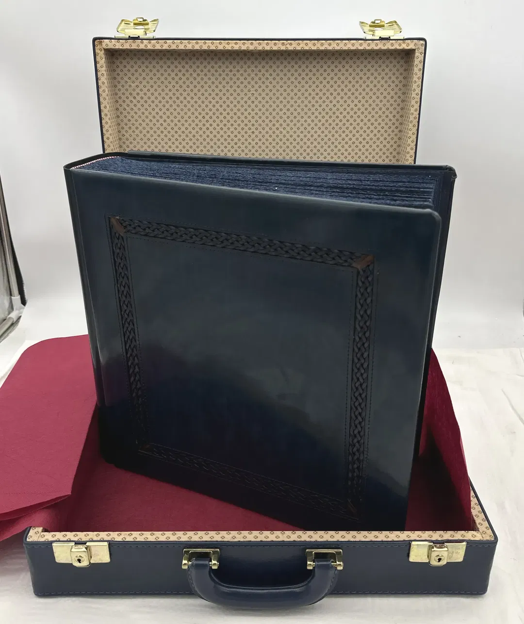 Fotoalbum mit Aufbewahrungskoffer - Bild 1