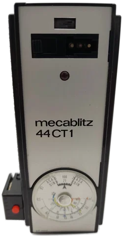 Analoge Spiegelreflexkamera Revueflex 3000 SL, mit 3 Objektiven und Metz-mecablitz 44CT1, sehr gepflegt, Funktion ungeprüft - Bild 18