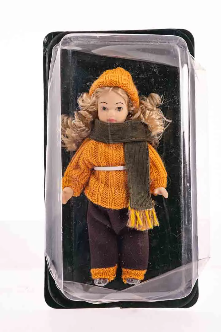 DE AGOSTINI Sammlerpuppe / Porzellanpuppe, Höhe 15cm - Bild 1