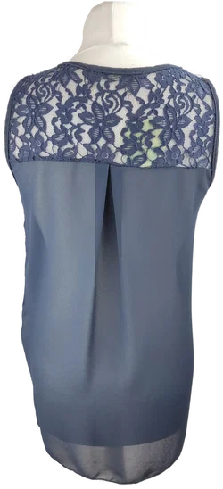 Damenbluse XS/34 Blau Mit Spitzeneinsatz | Zeitloser Charme – Vorschau 3